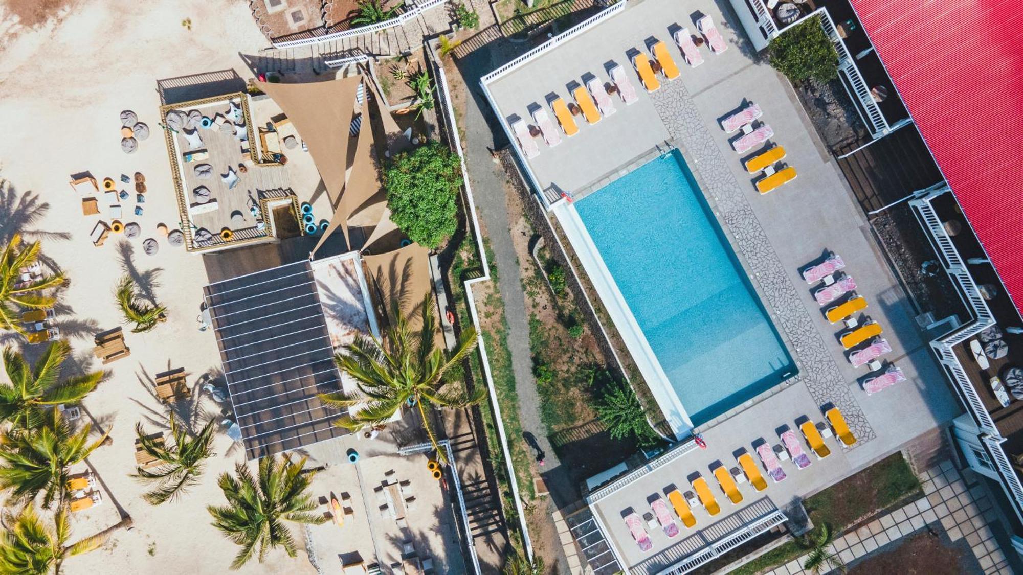 Hotel C Rodrigues Mourouk Port South East Exteriér fotografie